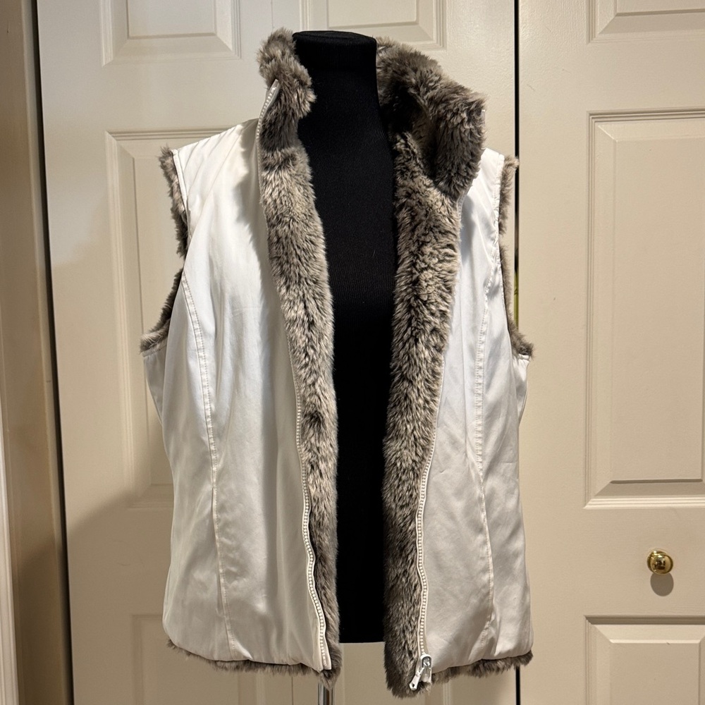Reversable Faux Fur Trim Vest